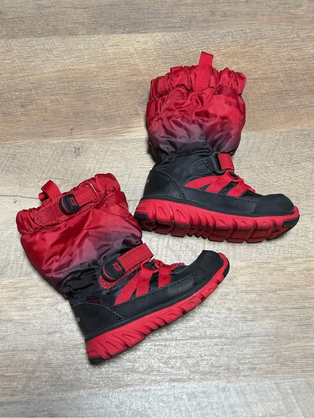 Stride Rite Made2Play Boys Waterproof Winter Sneaker Boots Size 5M Toddler
